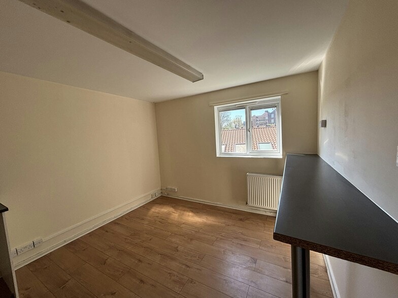 20 Carlisle Ln, London for lease - Building Photo - Image 2 of 7