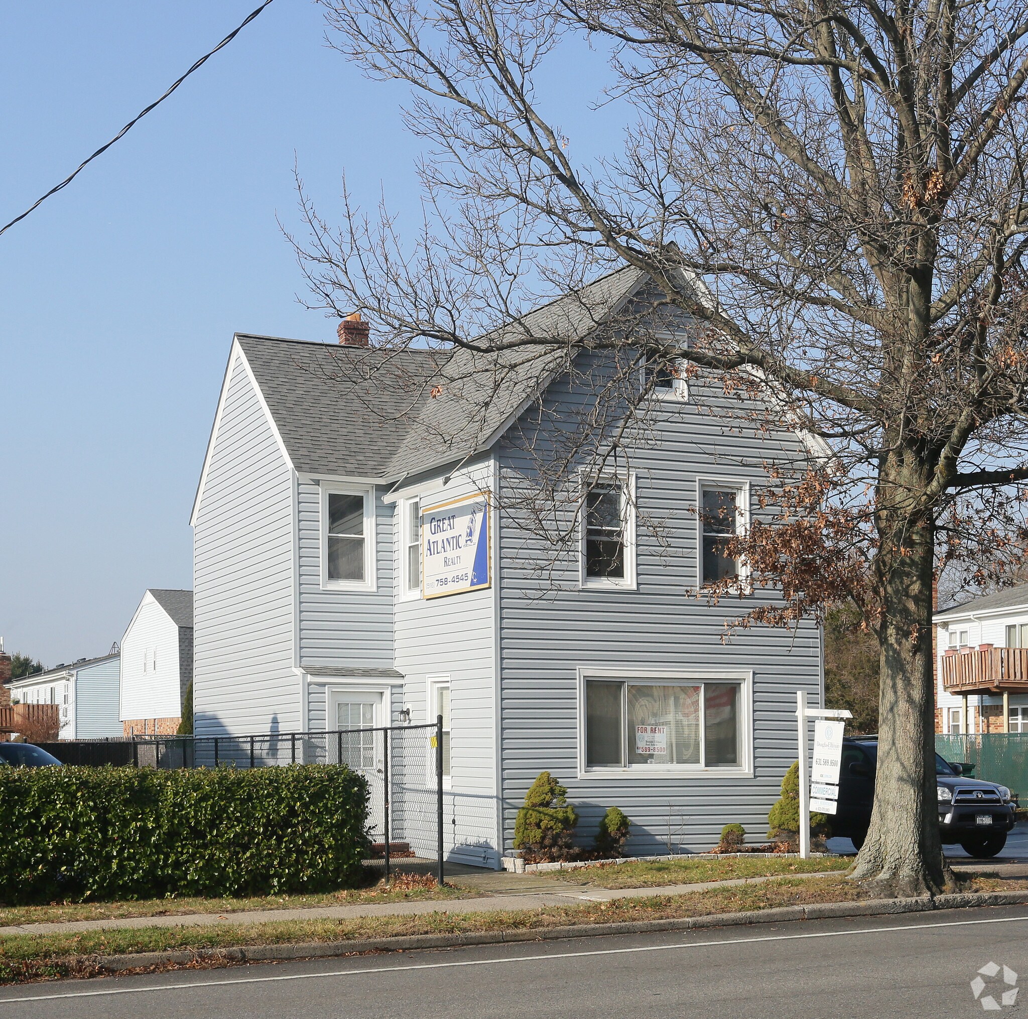 246 Waverly Ave, Patchogue, NY for sale Primary Photo- Image 1 of 1