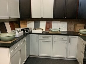 10120 Ridgeway Dr, Port Richey, FL for lease Interior Photo- Image 1 of 7