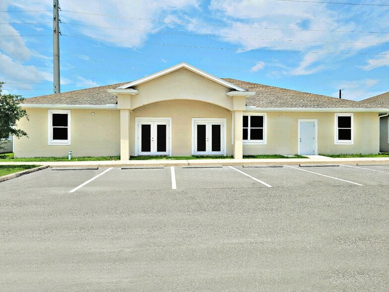 18713 N Dale Mabry Hwy, Lutz, FL for lease - Building Photo - Image 1 of 4