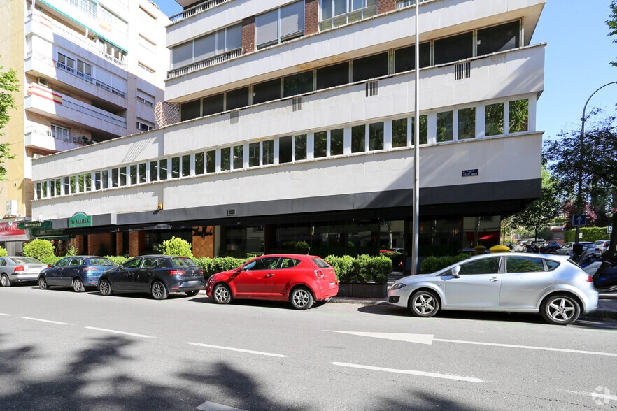 Calle del Doctor Fleming, 51, Madrid, Madrid for lease - Building Photo - Image 3 of 3