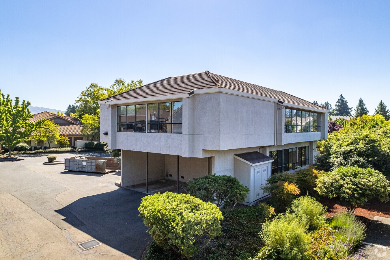 1370 Medical Center Dr, Rohnert Park, CA 94928