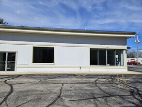 2704-2710 N Saginaw Rd, Midland, MI for lease Interior Photo- Image 2 of 10