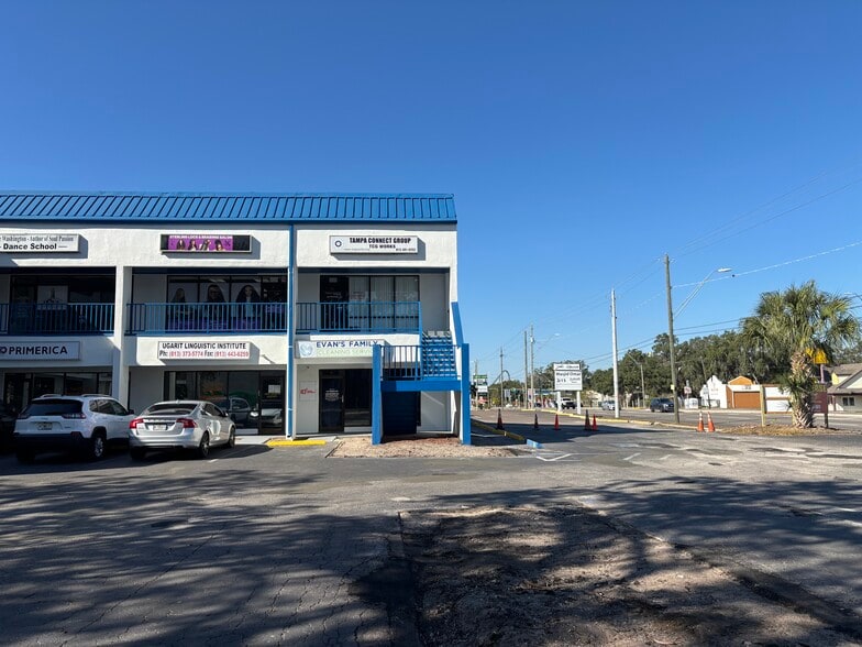 4809 E Busch Blvd, Tampa, FL for lease - Building Photo - Image 3 of 12