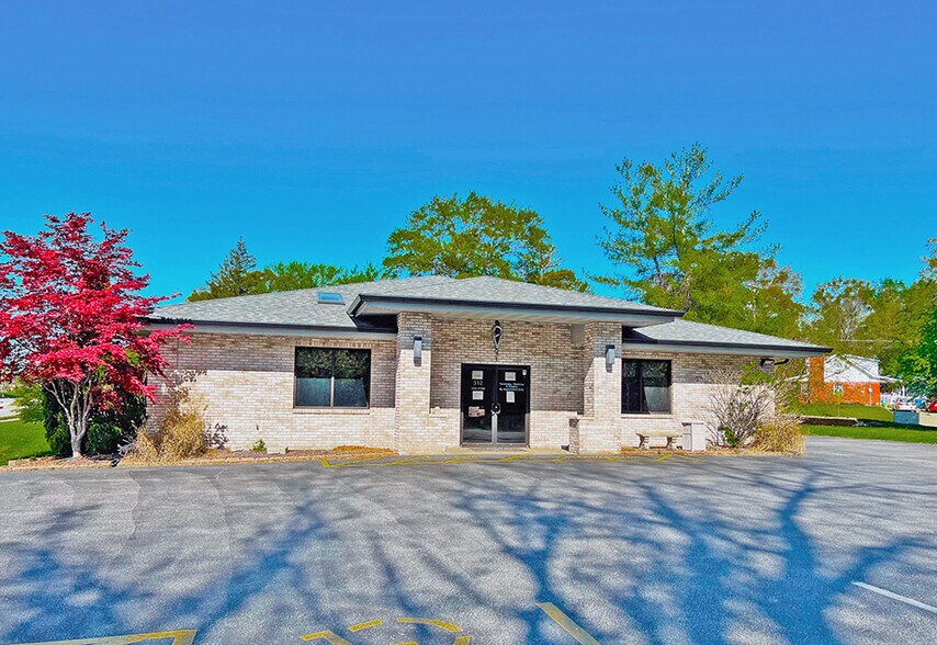 312 N Belt E, Swansea, IL for sale - Building Photo - Image 1 of 18