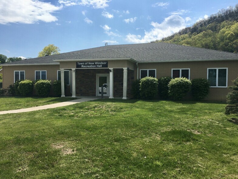 18 Snake Hill Rd, New Windsor Township, NY for sale - Building Photo - Image 1 of 1
