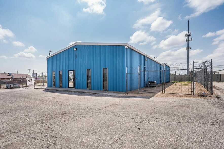 1716 SE 14th Ave, Amarillo, TX for lease - Primary Photo - Image 1 of 17