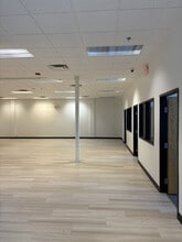 7575 E Redfield Rd, Scottsdale, AZ for lease Interior Photo- Image 1 of 12