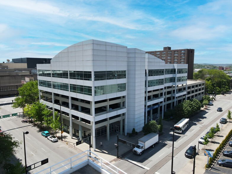 655 Plum St, Cincinnati, OH for lease - Building Photo - Image 1 of 30