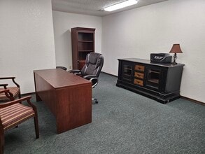 2 E 11th St, Edmond, OK for sale Interior Photo- Image 2 of 3