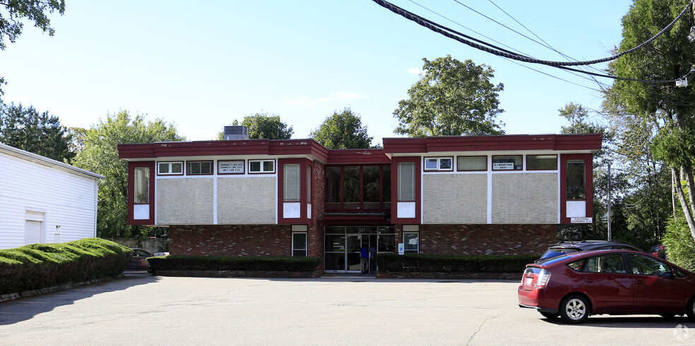 2117 Crompond Rd, Cortlandt Manor, NY for sale - Primary Photo - Image 1 of 1