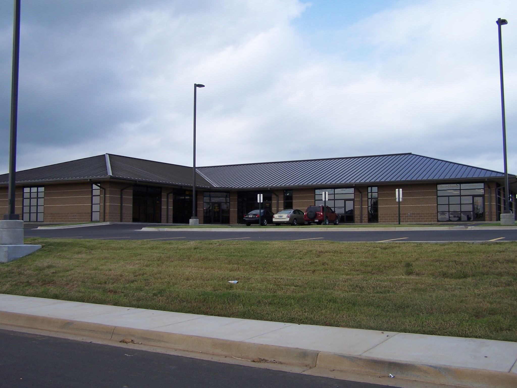 2411 Fayetteville Rd, Van Buren, AR for lease Building Photo- Image 1 of 5