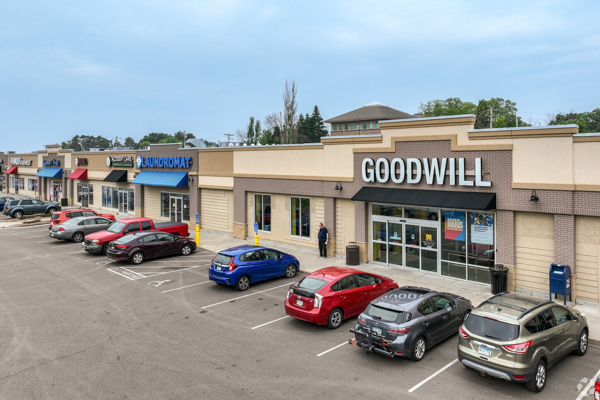 1867-1907 S Robert St, Saint Paul, MN for sale Primary Photo- Image 1 of 1