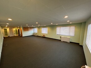 4405 East West Hwy, Bethesda, MD for lease Interior Photo- Image 2 of 4