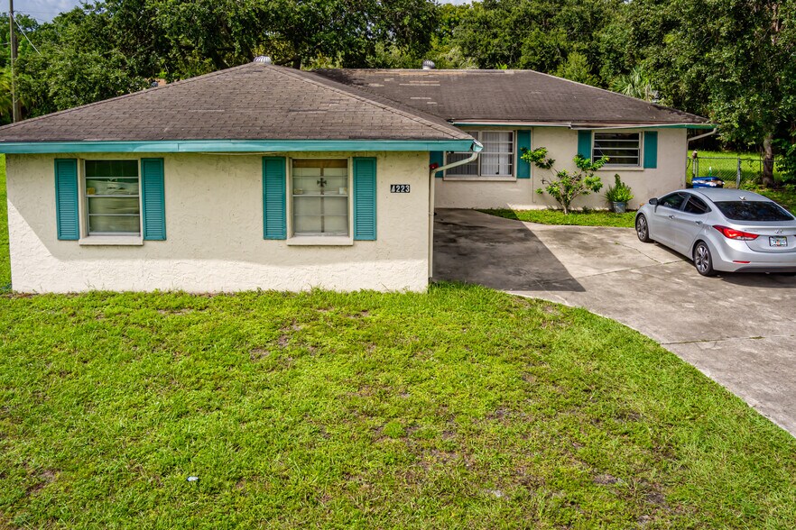 4223 53rd Ave E, Bradenton, FL for lease - Building Photo - Image 3 of 9