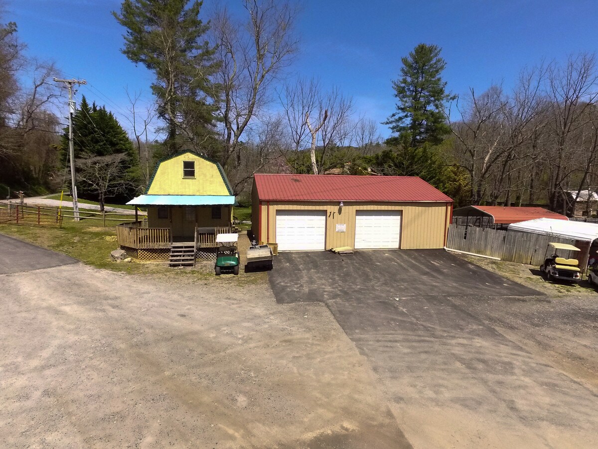 3139 Cane Creek Rd, Fairview, NC 28730