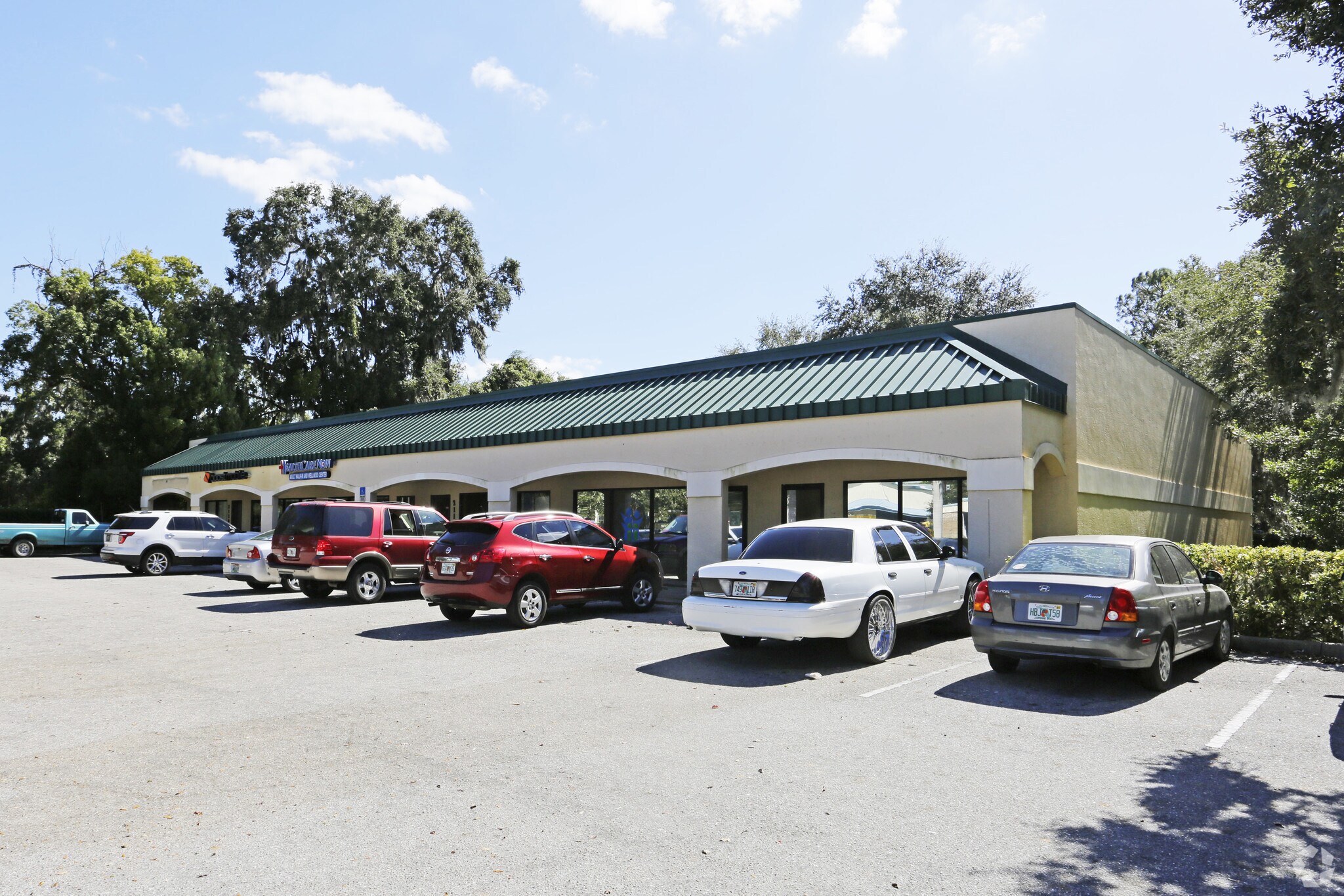 2102 Manatee Ave E, Bradenton, FL for sale Primary Photo- Image 1 of 1