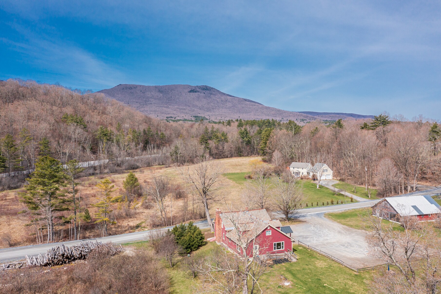 142 Mt Aeolus Ln, Manchester Center, VT for sale Primary Photo- Image 1 of 1