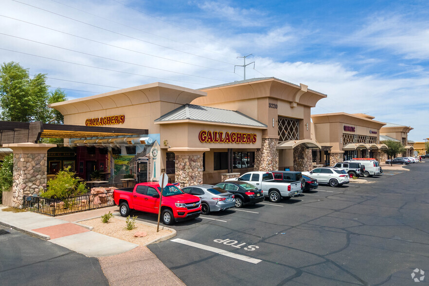 3220 E Baseline Rd, Phoenix, AZ for lease - Primary Photo - Image 1 of 2