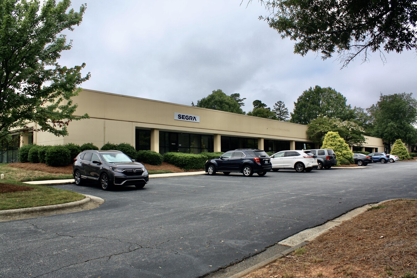 7817 National Service Rd, Greensboro, NC 27409 - Airpark 5 | LoopNet - 7900 National Service Road Greensboro Nc