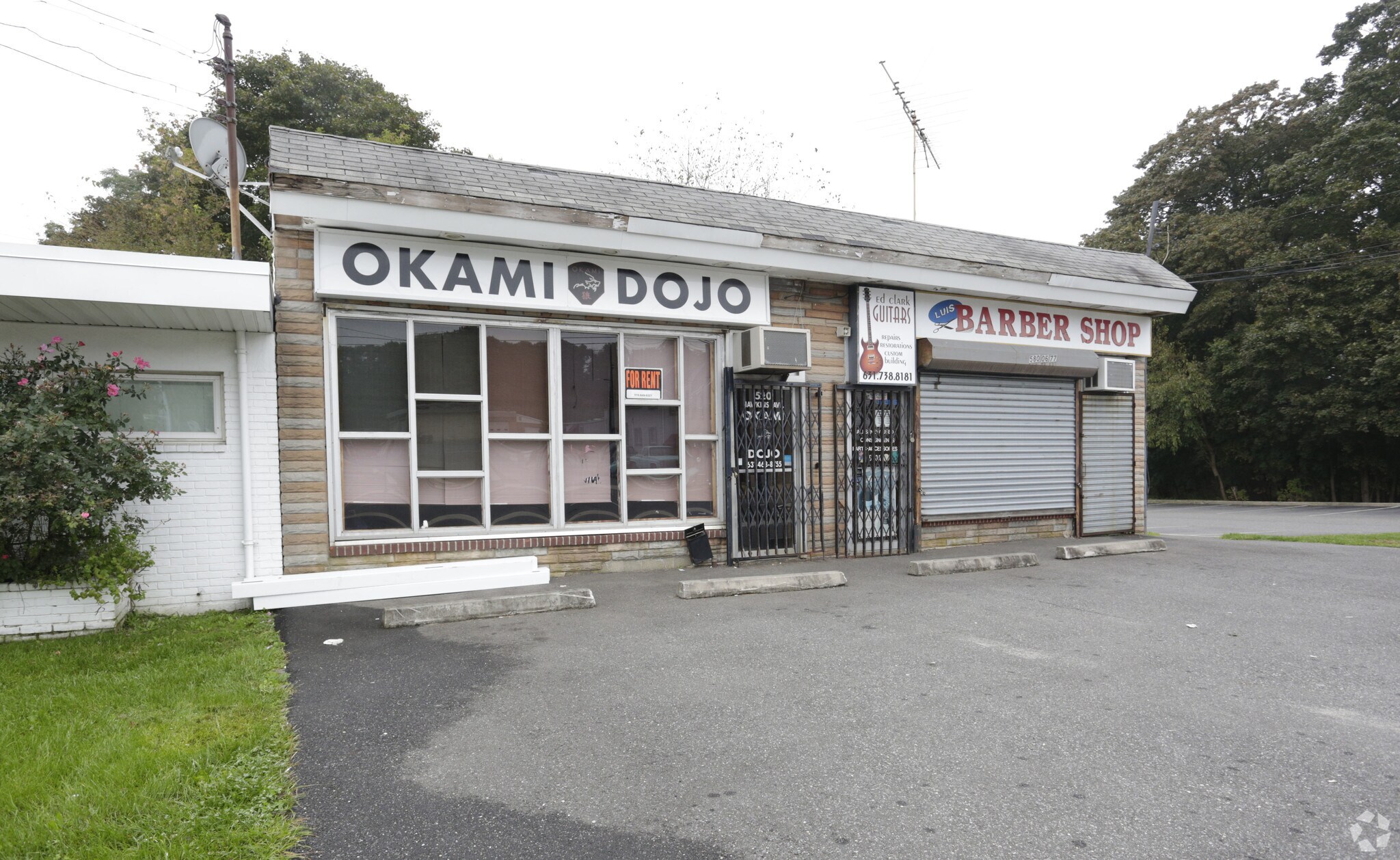 520-522 Hawkins Ave, Ronkonkoma, NY for sale Primary Photo- Image 1 of 1