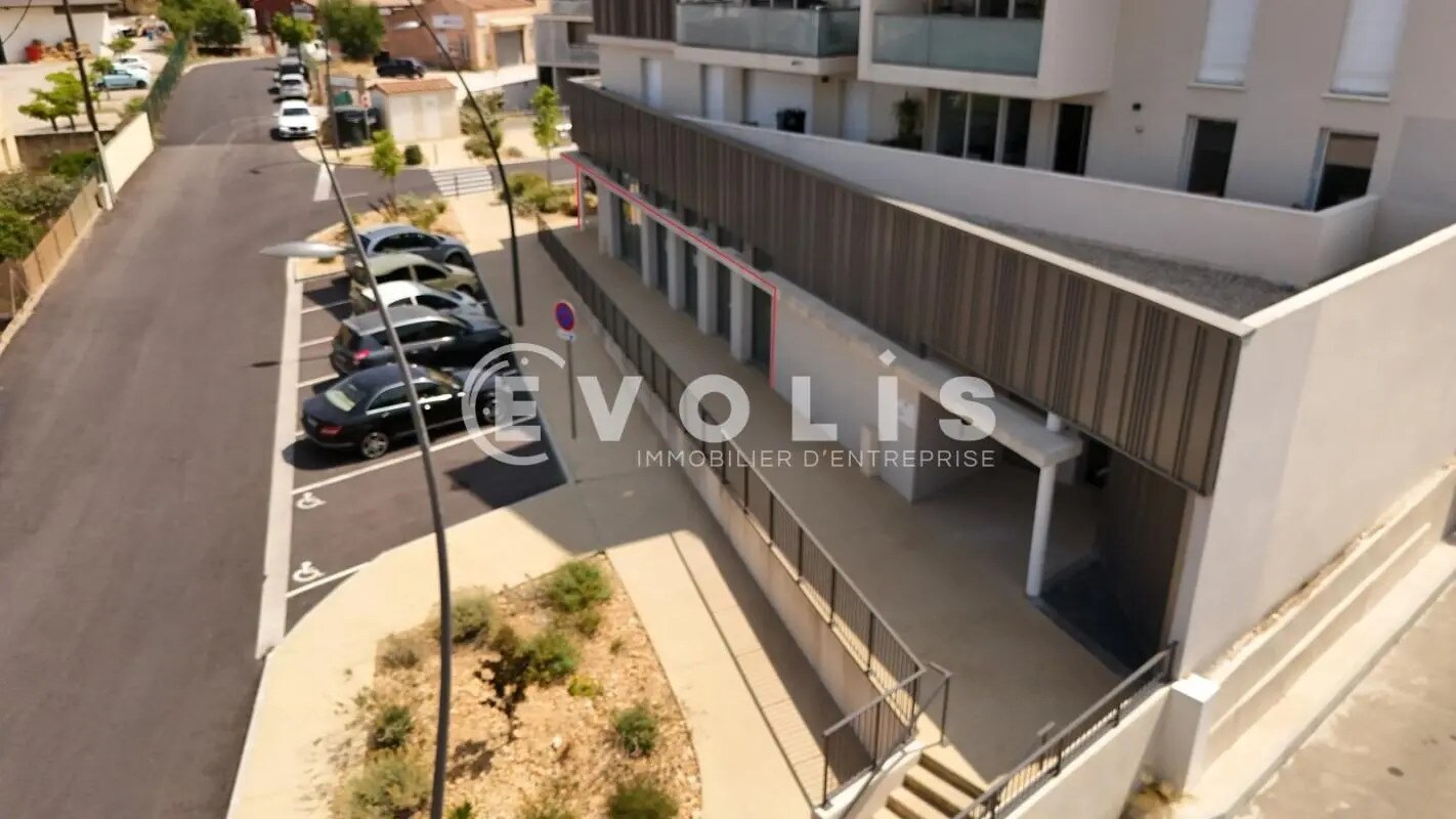 Retail in Les Angles for sale Building Photo- Image 1 of 6