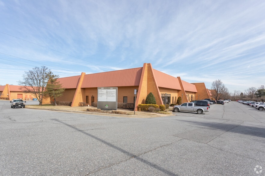 601 Hammonds Ferry Rd, Linthicum, MD 21090 Hammonds South