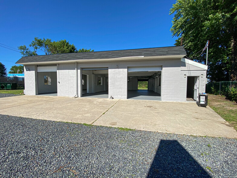 15 Georgetown Rd, Wrightstown, NJ for lease - Primary Photo - Image 1 of 16
