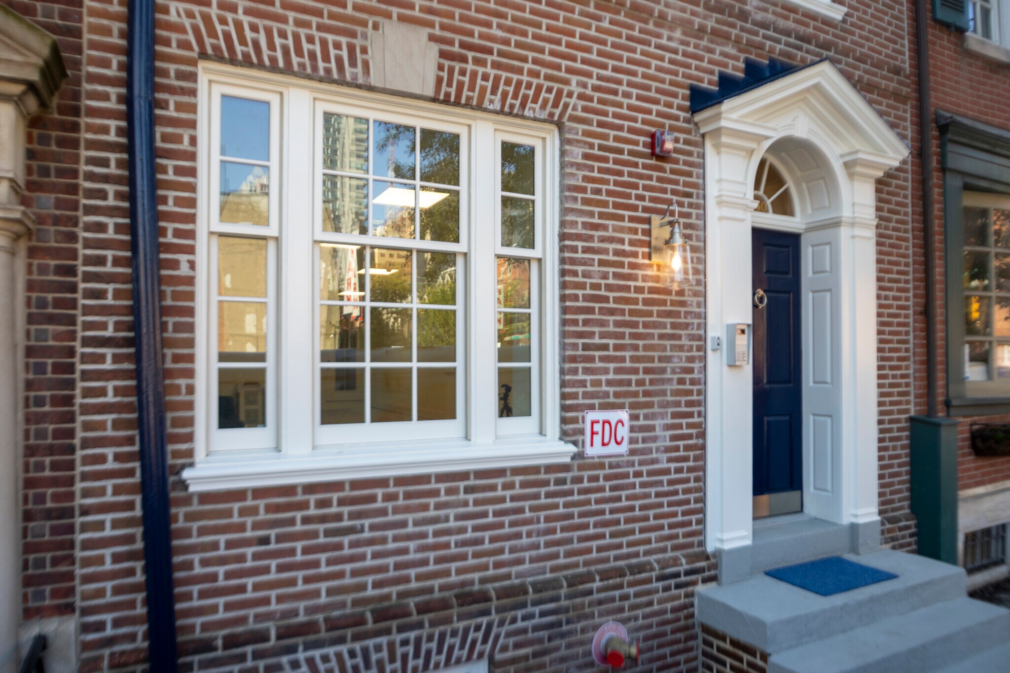 1640 Pine St, Philadelphia, PA for lease Building Photo- Image 1 of 7