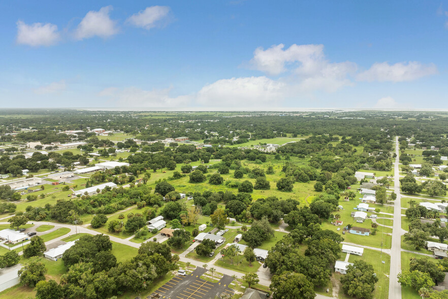 Emerald Greens Apartments - Convenience Store