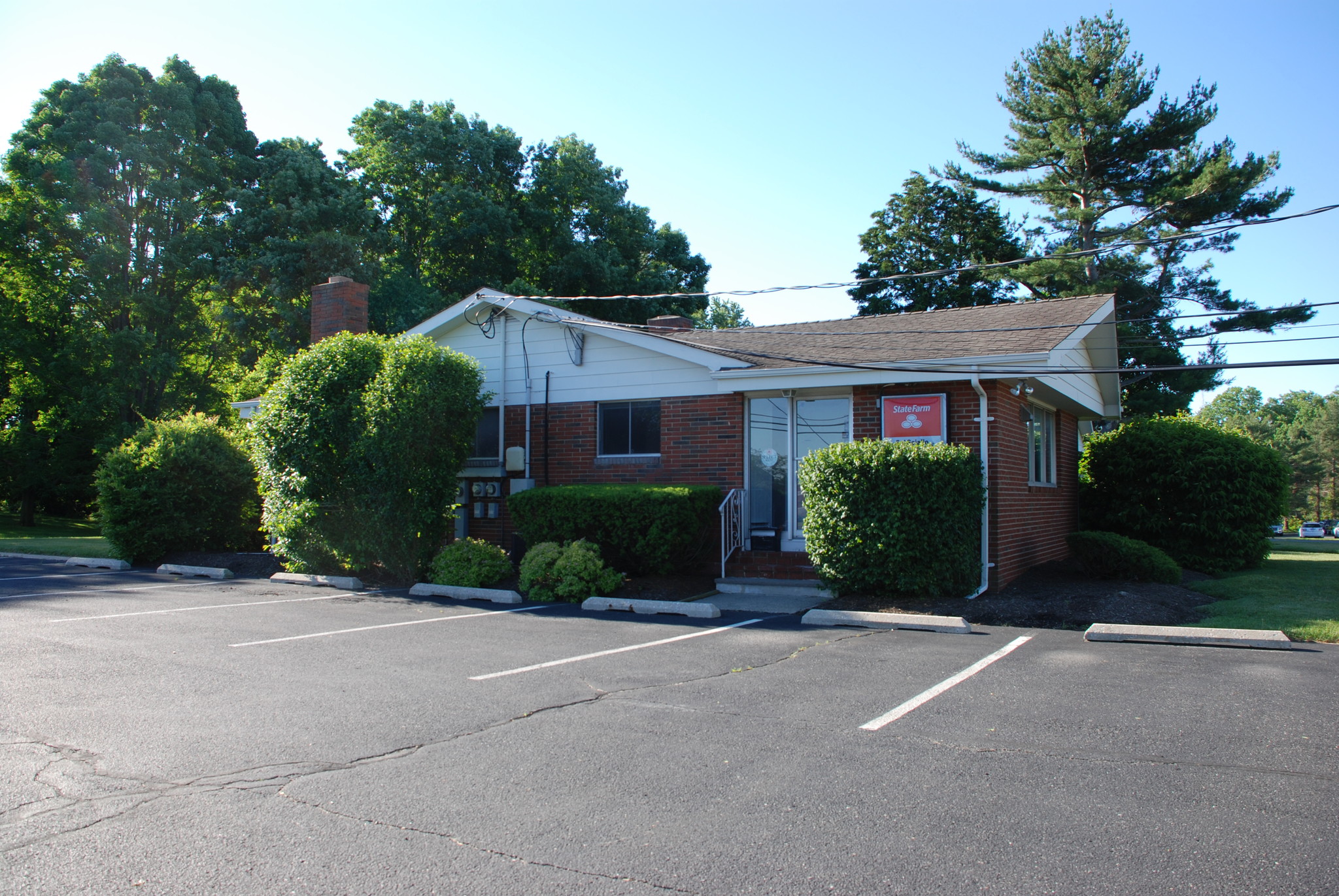 112 Craig Rd, Manalapan, NJ for lease Primary Photo- Image 1 of 2