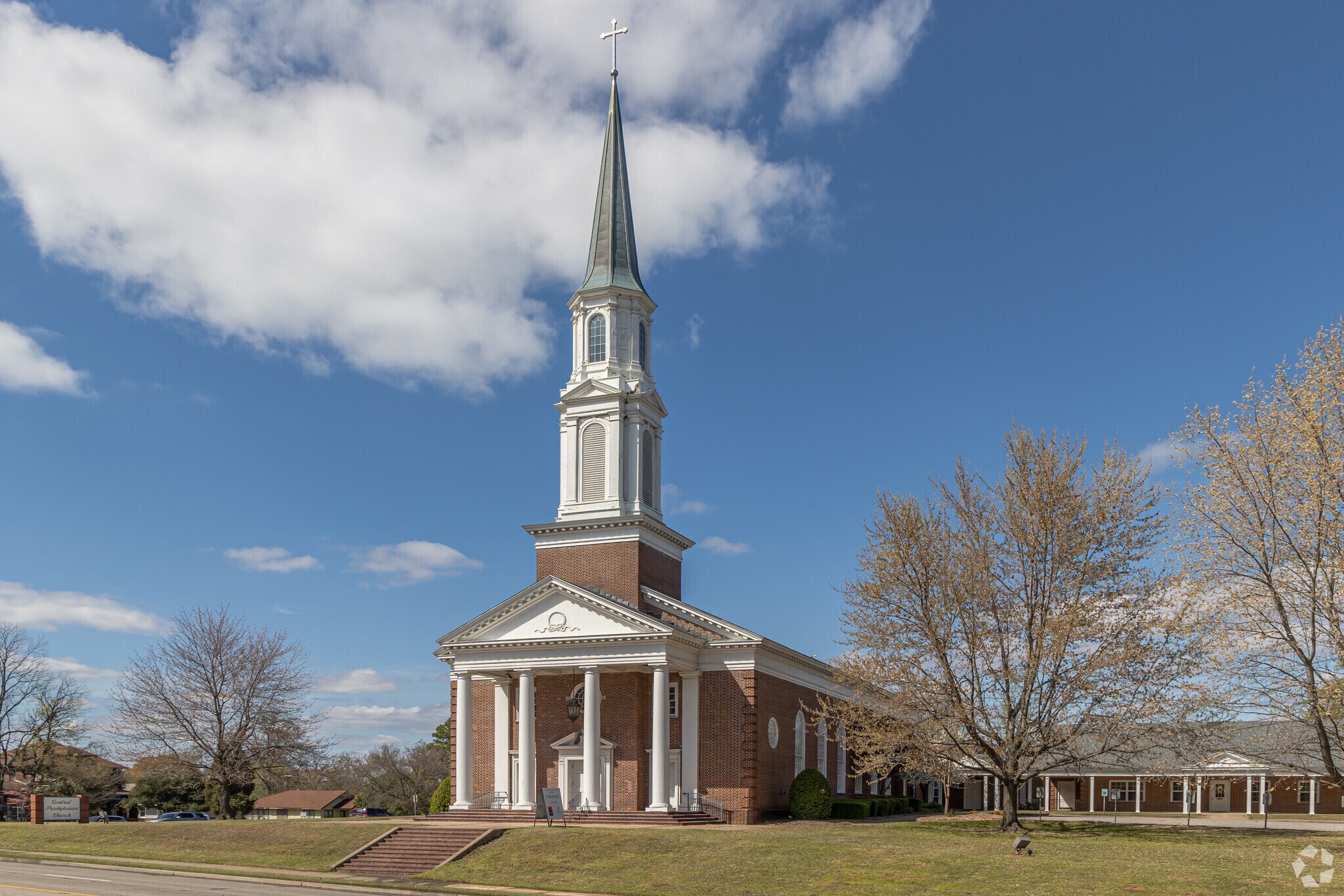 2901 Rogers Ave, Fort Smith, AR for sale Building Photo- Image 1 of 1