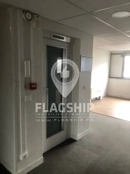 Office in Boulogne-Billancourt for lease - Interior Photo - Image 3 of 7