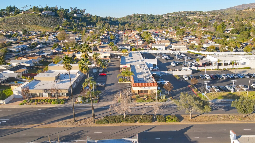 14034 Poway Rd, Poway, CA for lease - Building Photo - Image 1 of 17