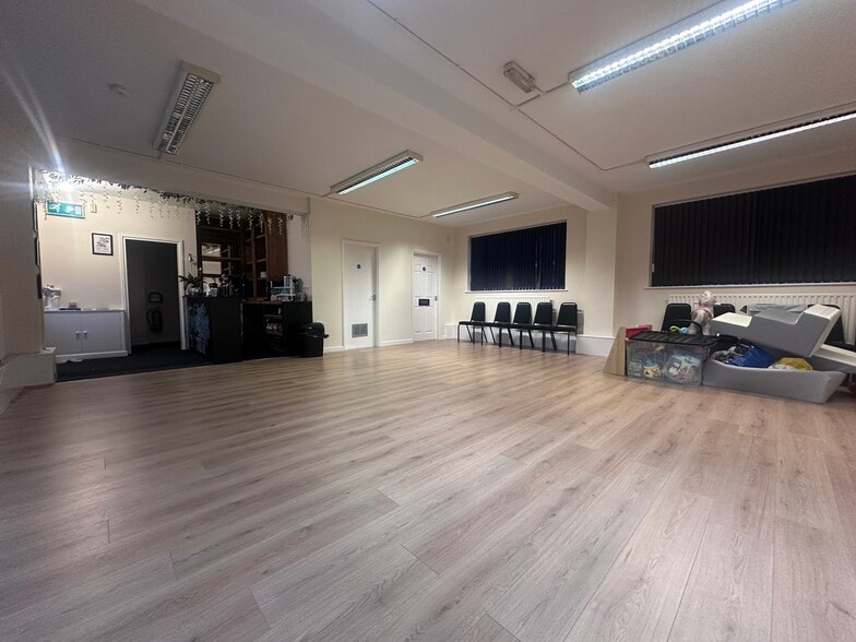 The Sq, Nottingham for lease - Building Photo - Image 3 of 12