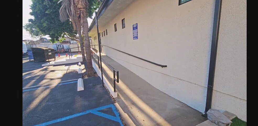 18224 Parthenia St, Northridge, CA for sale - Commercial Listing Video - Image 2 of 19