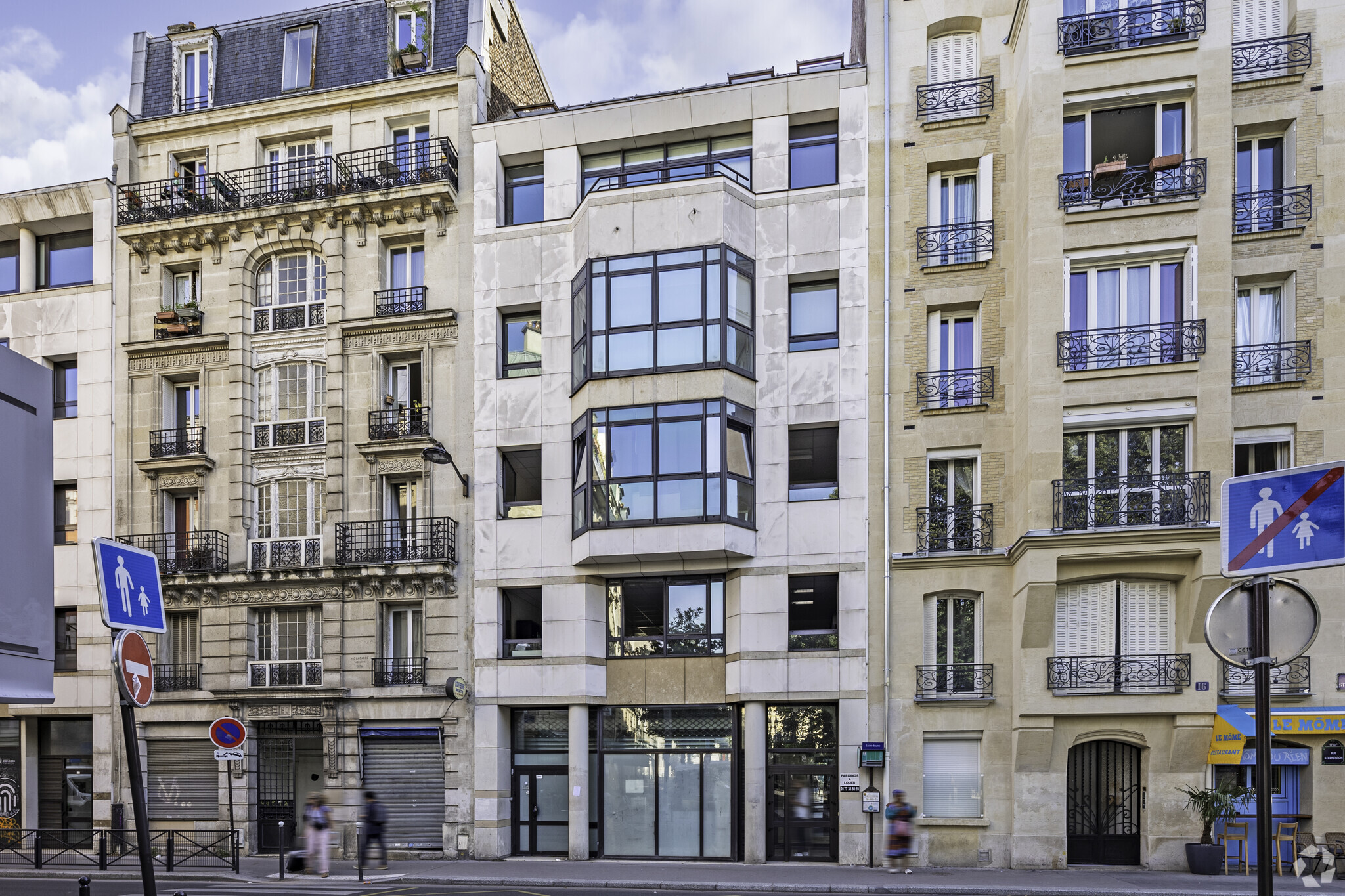 18 Rue Stephenson, Paris for lease Primary Photo- Image 1 of 3