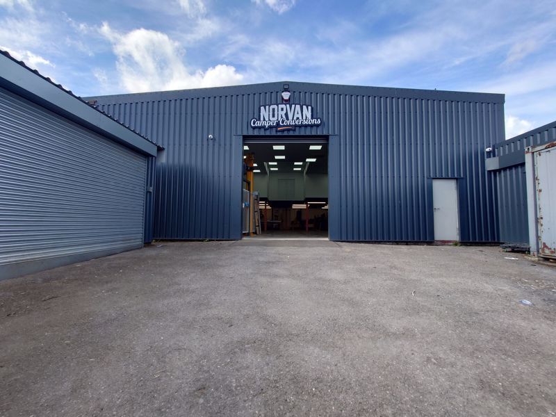 High St, Wakefield, WF4 3HT Crigglestone Industrial Estate