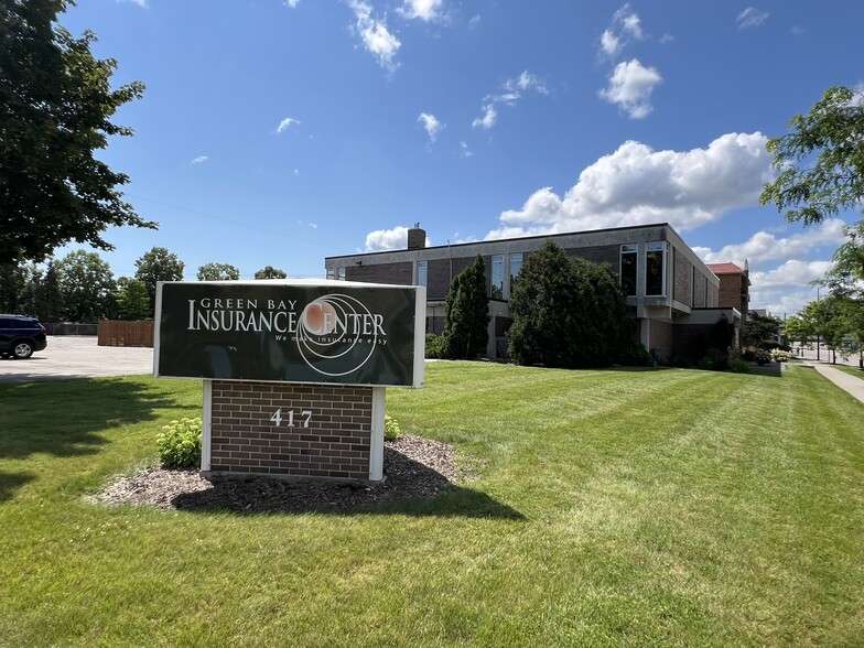 417 Monroe Ave, Green Bay, WI for lease - Primary Photo - Image 3 of 20