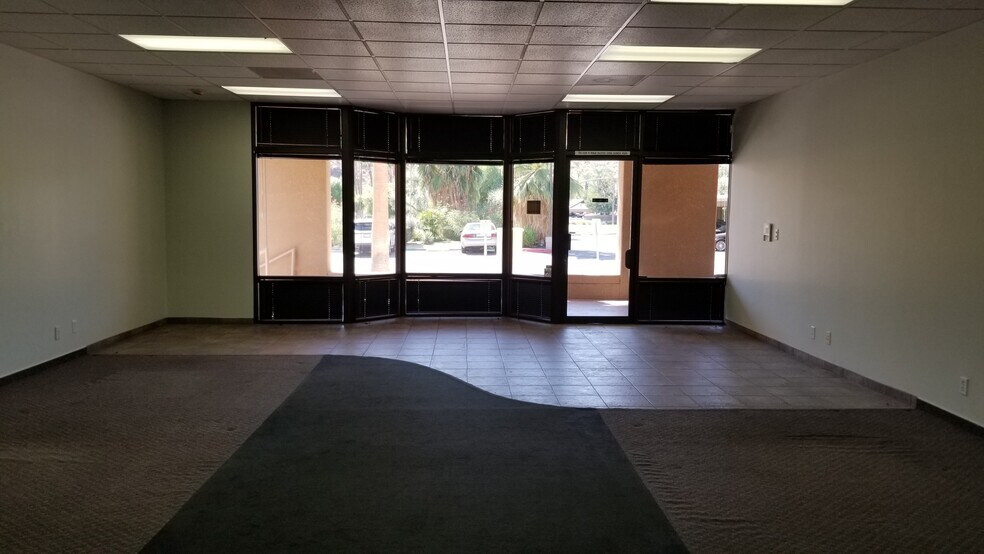 Highway 111 Rancho Mirage Ca One Mirage Place Loopnet Com
