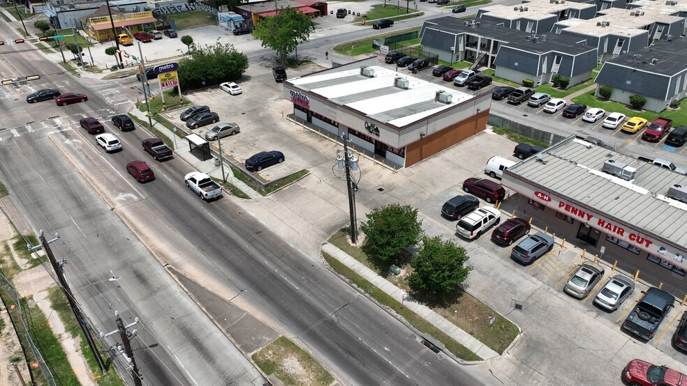 319 Tidwell Rd, Houston, TX for sale - Commercial Listing Video - Image 2 of 10