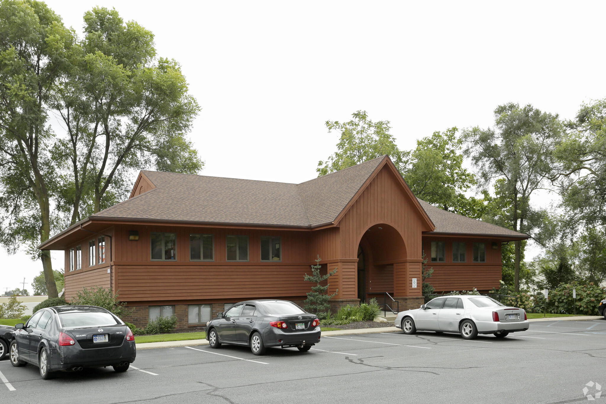 866 3 Mile Rd, Grand Rapids, MI for sale Primary Photo- Image 1 of 1