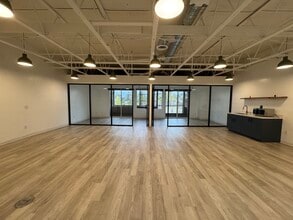 2110 S Coast Hwy 101, Oceanside, CA for lease Interior Photo- Image 2 of 7