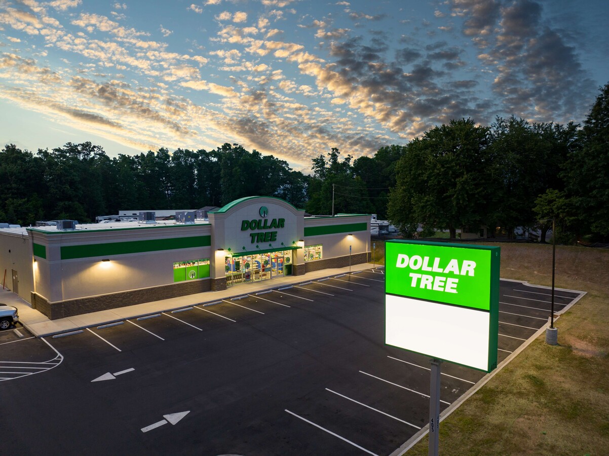 406 Paragon Pky, Clyde, NC 28721 - Asheville, NC MSA | Dollar Tree for ...