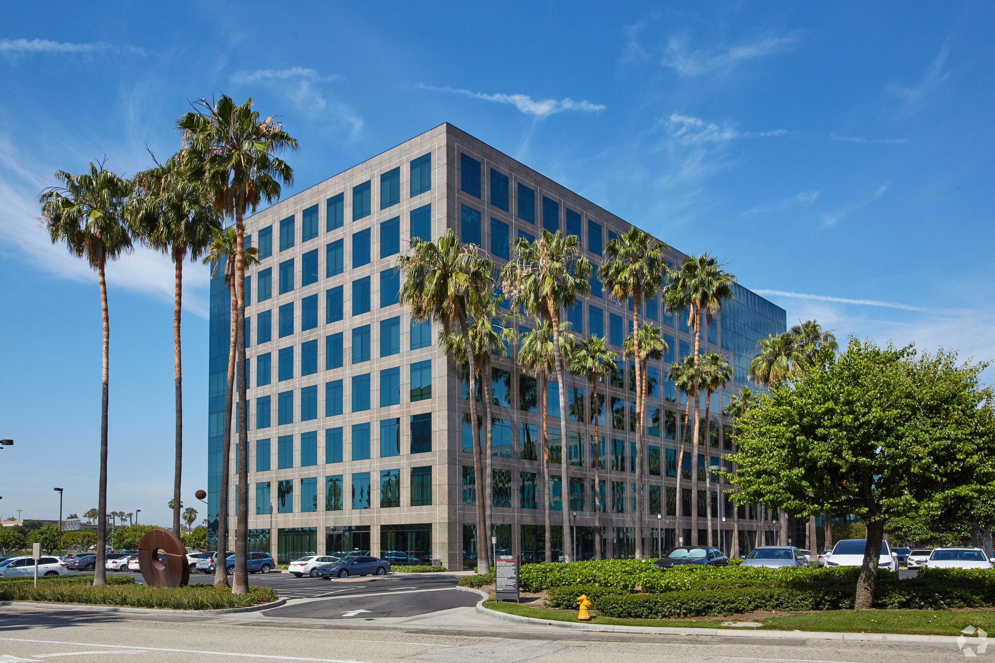 3780 Kilroy Airport Way, Long Beach, CA for lease Primary Photo- Image 1 of 10