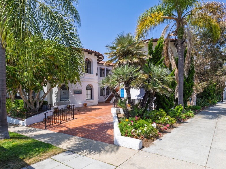 302 W Grand Ave, El Segundo, CA for lease - Building Photo - Image 1 of 25