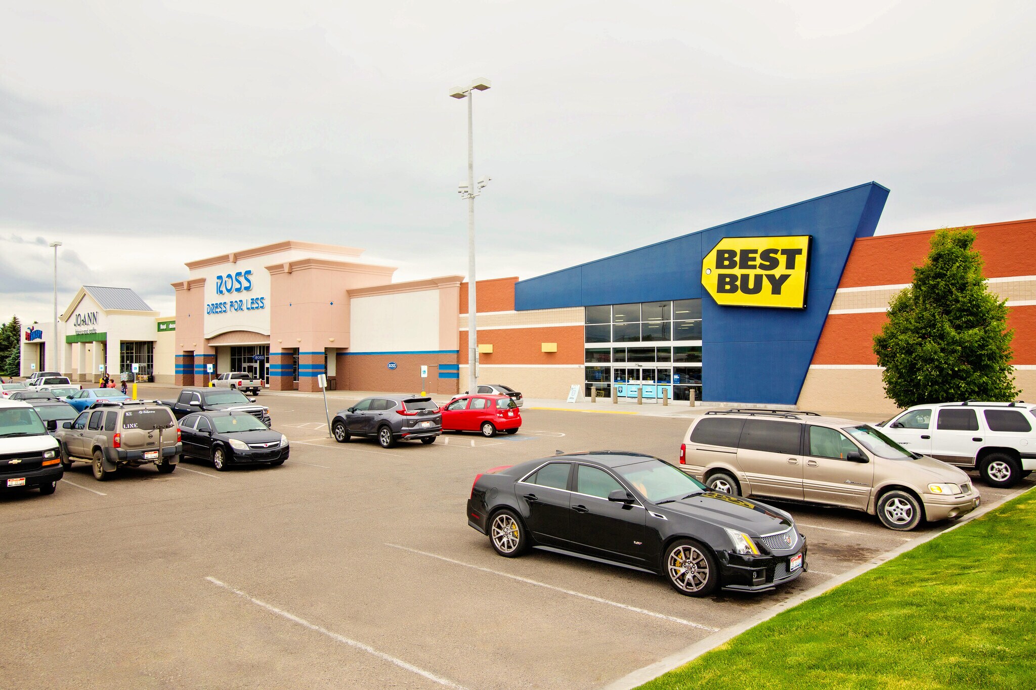 2404-2410 S 25th St E, Idaho Falls, ID for sale Primary Photo- Image 1 of 1