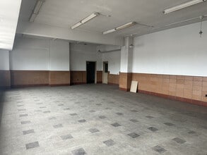 400 Delancy St, Newark, NJ for lease Interior Photo- Image 2 of 7
