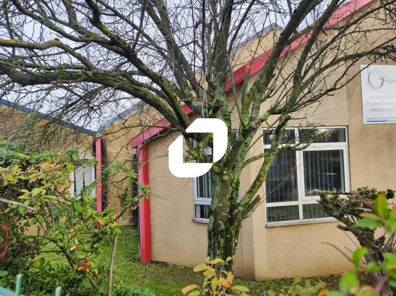 Office in Linas for sale - Building Photo - Image 2 of 12