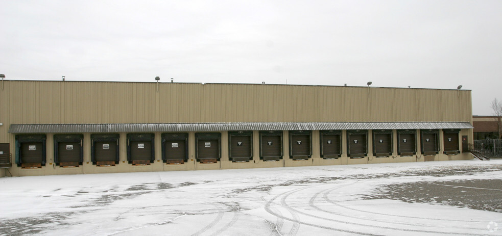 7300 N Northland Dr, Brooklyn Park, MN for lease - Building Photo - Image 2 of 3